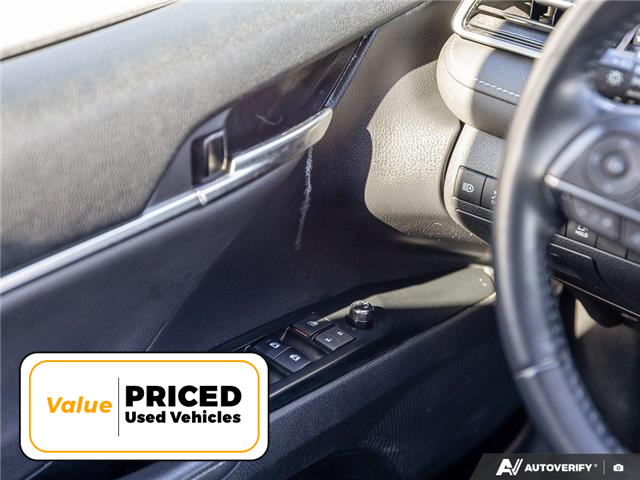 2020 Toyota Camry XSE (Stk: T1009A) in Hamilton - Image 17 of 28