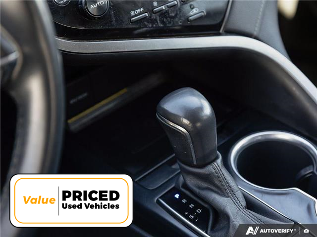 2020 Toyota Camry XSE (Stk: T1009A) in Hamilton - Image 19 of 28