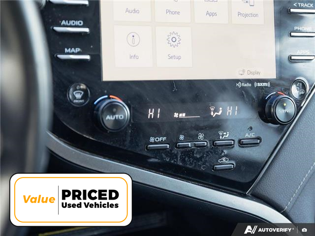2020 Toyota Camry XSE (Stk: T1009A) in Hamilton - Image 20 of 28