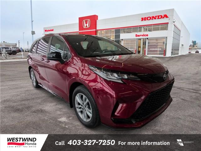 2025 Toyota Sienna XSE 7-Passenger (Stk: C1683) in Lethbridge - Image 1 of 23