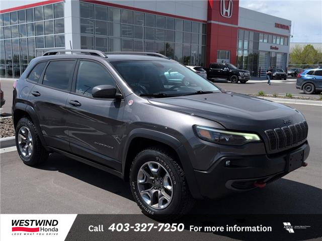 2019 Jeep Cherokee Trailhawk (Stk: C1725A) in Lethbridge - Image 1 of 23