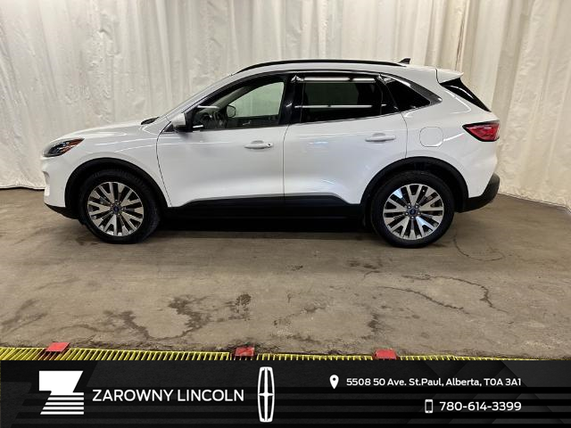 2020 Ford Escape Titanium Hybrid (Stk: 23CT38) in St.Paul - Image 1 of 10