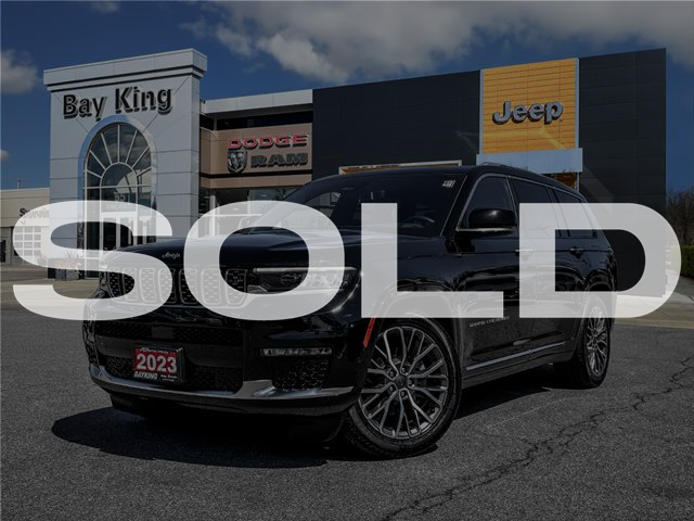 2023 Jeep Grand Cherokee L Summit (Stk: 8427) in Hamilton - Image 1 of 32