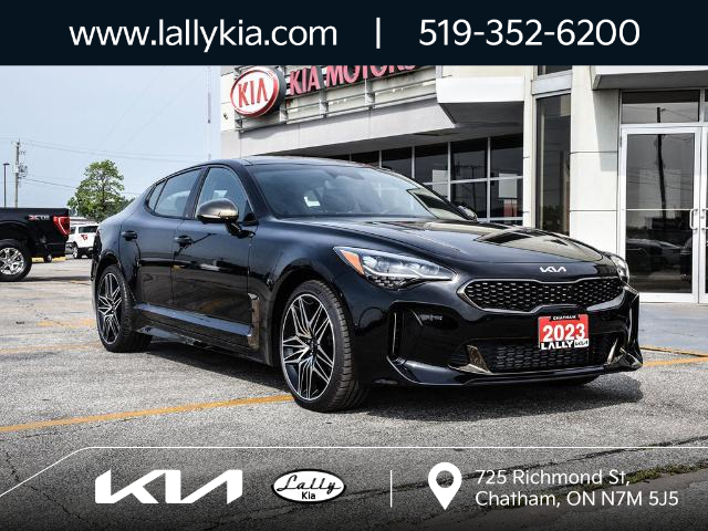 2023 Kia Stinger GT Elite w/Black Interior (Stk: KSTI3122) in Chatham - Image 1 of 28