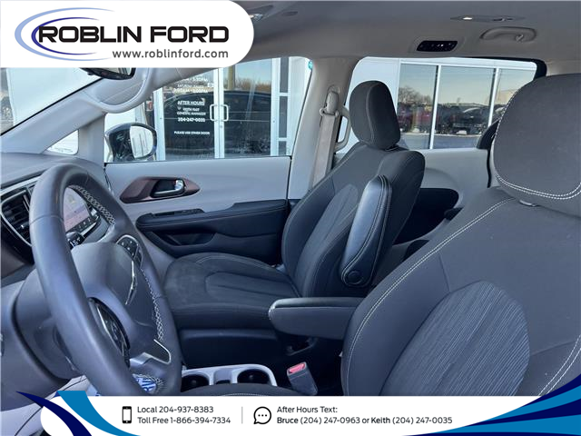 2024 Chrysler Grand Caravan SXT (Stk: F6EGFF) in Roblin - Image 3 of 5