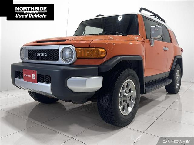 2013 Toyota FJ Cruiser Base (Stk: T25185B) in Sault Ste. Marie - Image 1 of 25
