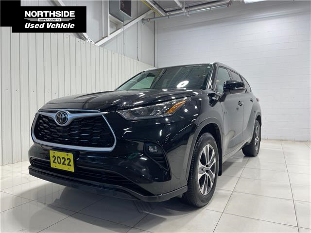 2022 Toyota Highlander XLE (Stk: P8628) in Sault Ste. Marie - Image 1 of 13