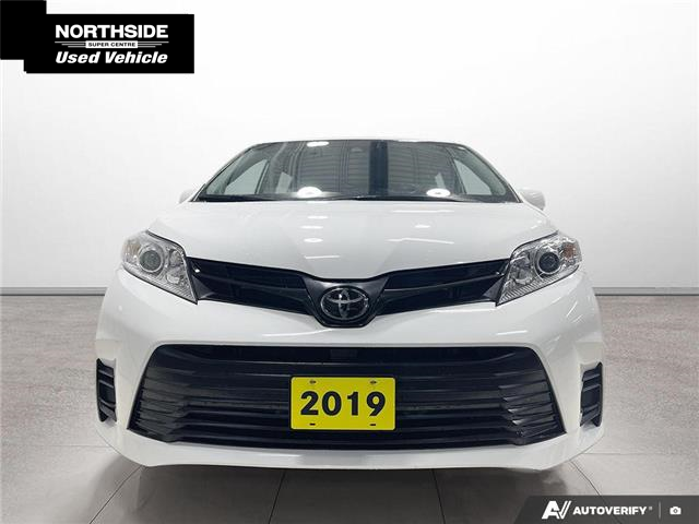 2019 Toyota Sienna 7-Passenger (Stk: V25477A) in Sault Ste. Marie - Image 2 of 24