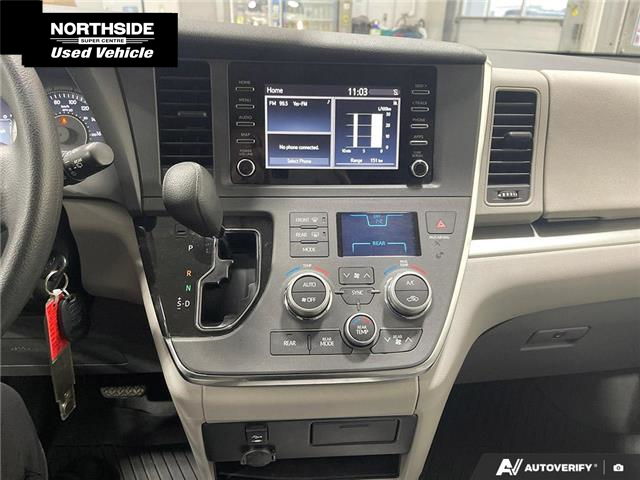 2019 Toyota Sienna 7-Passenger (Stk: V25477A) in Sault Ste. Marie - Image 11 of 24