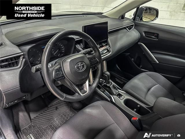 2024 Toyota Corolla Cross LE (Stk: L26002A) in Sault Ste. Marie - Image 7 of 23