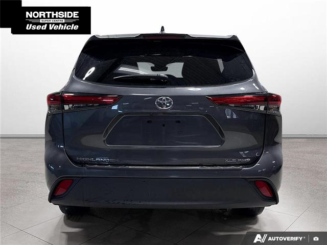 2023 Toyota Highlander XLE (Stk: P26005A) in Sault Ste. Marie - Image 7 of 10