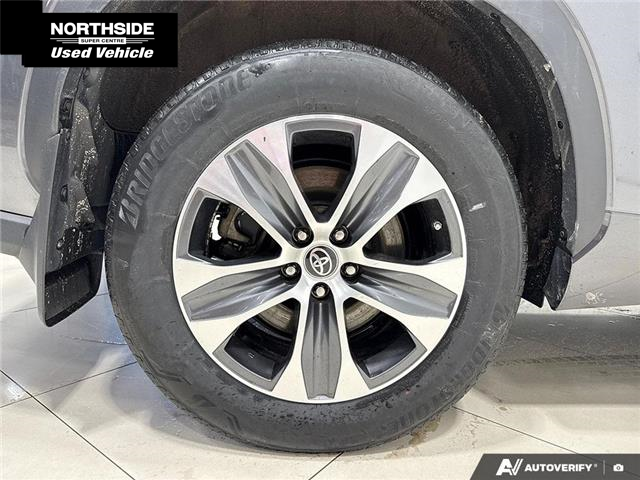 2023 Toyota Highlander XLE (Stk: P26005A) in Sault Ste. Marie - Image 9 of 10