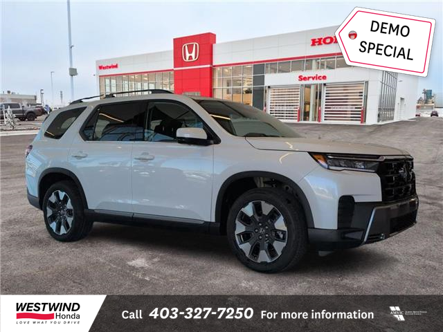 2026 Honda Pilot Touring (Stk: 4240) in Lethbridge - Image 1 of 30