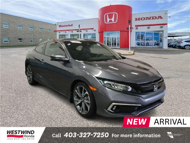 2019 Honda Civic Touring (Stk: 3939A) in Lethbridge - Image 1 of 25