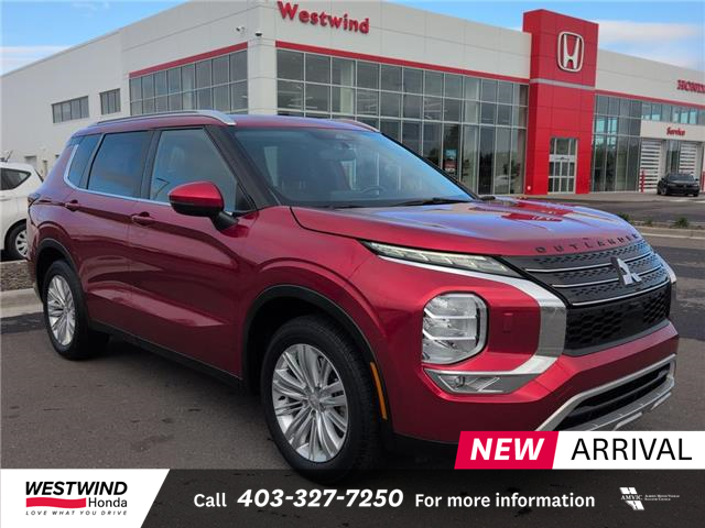 2022 Mitsubishi Outlander SE (Stk: C1734) in Lethbridge - Image 1 of 24