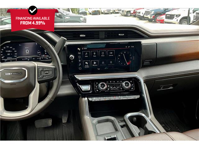 2025 GMC Sierra 3500HD Denali (Stk: 40555U) in Calgary - Image 6 of 35