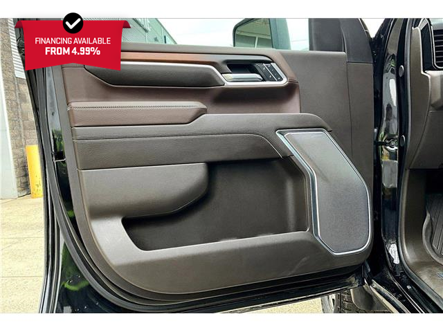 2025 GMC Sierra 3500HD Denali (Stk: 40555U) in Calgary - Image 18 of 35