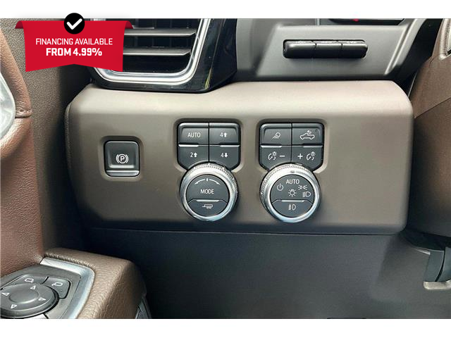 2025 GMC Sierra 3500HD Denali (Stk: 40555U) in Calgary - Image 24 of 35