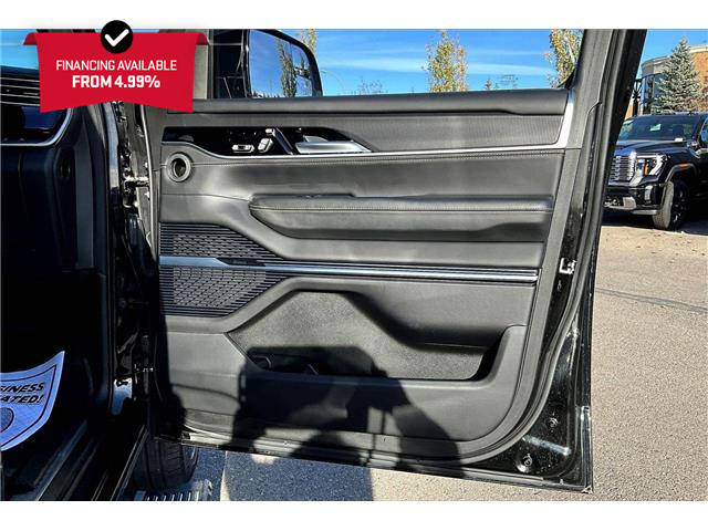 2023 Jeep Grand Wagoneer Series II (Stk: 10437U) in Calgary - Image 19 of 36