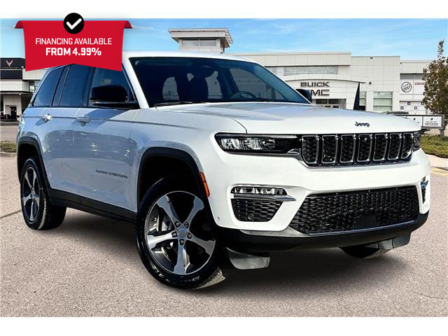 2023 Jeep Grand Cherokee 4xe Base (Stk: 36998U) in Calgary - Image 11 of 35