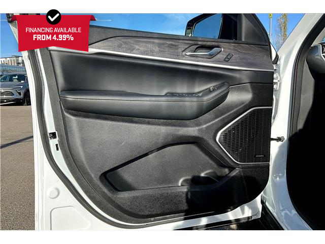 2023 Jeep Grand Cherokee 4xe Base (Stk: 36998U) in Calgary - Image 18 of 35