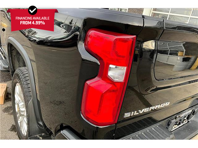 2022 Chevrolet Silverado 3500HD High Country (Stk: 16490U) in Calgary - Image 32 of 35
