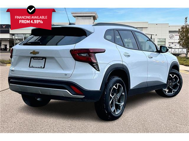 2024 Chevrolet Trax LT photo 2