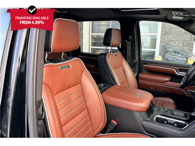 2025 GMC Sierra 3500HD Denali Ultimate (Stk: 66237U) in Calgary - Image 7 of 36