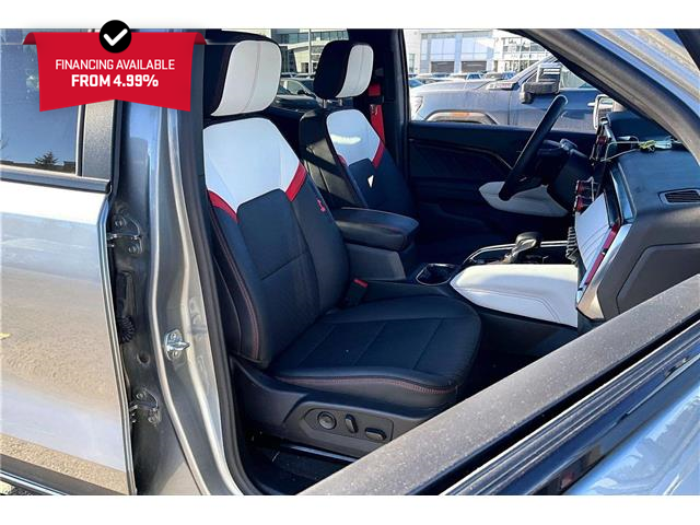 2025 GMC Canyon AT4 (Stk: 37115UA) in Calgary - Image 7 of 35