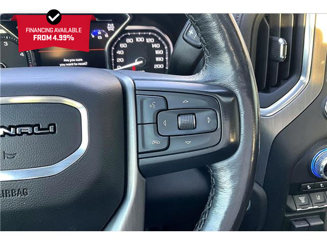 2022 GMC Sierra 3500HD Denali (Stk: 84728U) in Calgary - Image 21 of 34