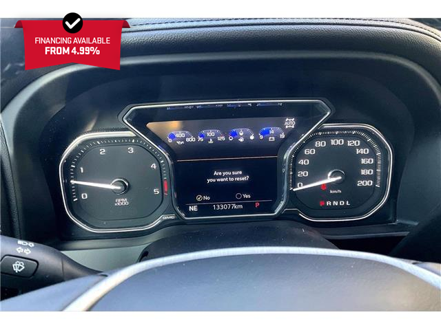 2022 GMC Sierra 3500HD Denali (Stk: 84728U) in Calgary - Image 22 of 34