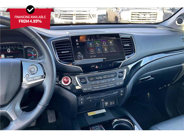 2019 Honda Pilot Touring (Stk: 07623U) in Calgary - Image 6 of 36 2019 Honda Pilot Touring (Stk: 07623U) in Calgary - Image 6 of 36