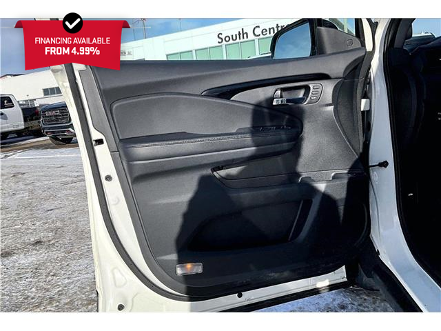 2019 Honda Pilot Touring (Stk: 07623U) in Calgary - Image 18 of 36 2019 Honda Pilot Touring (Stk: 07623U) in Calgary - Image 18 of 36
