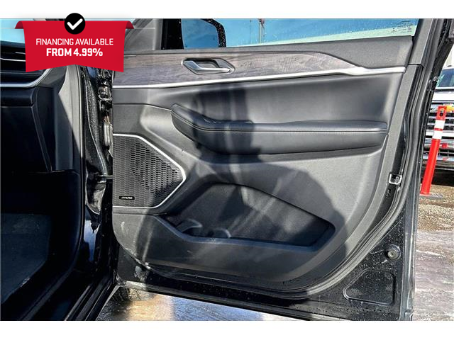 2022 Jeep Grand Cherokee Limited (Stk: 25175U) in Calgary - Image 18 of 33