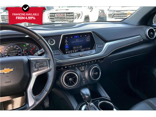 2022 Chevrolet Blazer Premier (Stk: 98107U) in Calgary - Image 6 of 34