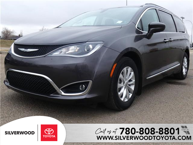 2017 Chrysler Pacifica Touring-L (Stk: SIR152A) in Lloydminster - Image 1 of 28