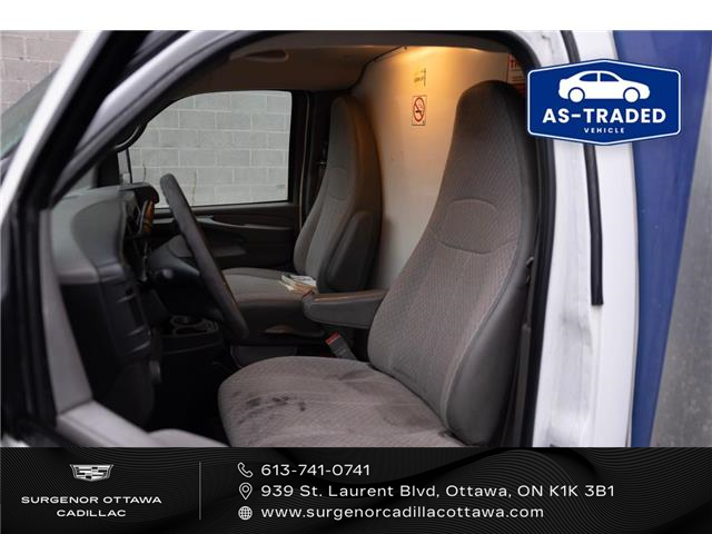 2015 GMC Savana Cutaway 3500 1WT (Stk: R27857A) in Ottawa - Image 8 of 12 2015 GMC Savana Cutaway 3500 1WT (Stk: R27857A) in Ottawa - Image 8 of 12