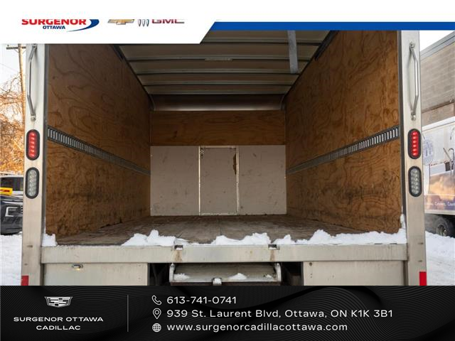 2020 Chevrolet Express Cutaway Work Van (Stk: R27843A) in Ottawa - Image 6 of 14