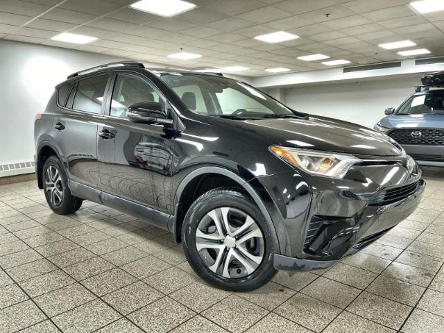 2017 Toyota RAV4 LE (Stk: 240087A) in Calgary - Image 1 of 20