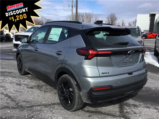 2027 Chevrolet Bolt RS (Stk: 27000) in Cornwall - Image 8 of 13