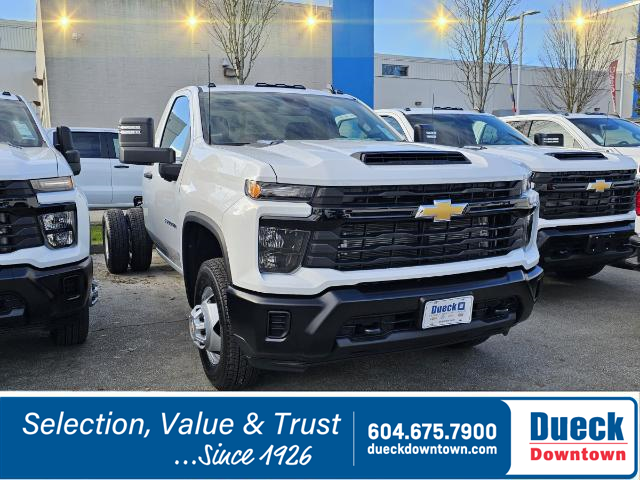 2024 Chevrolet Silverado 3500HD Chassis Work Truck (Stk: 24SI9004) in Vancouver - Image 1 of 26