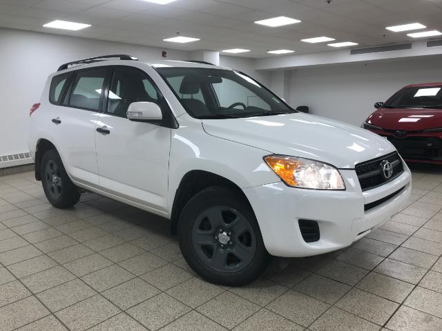 2009 Toyota RAV4 Base (Stk: 240398B) in Calgary - Image 1 of 5