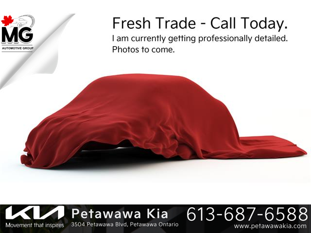 2014 Toyota Sienna  (Stk: 23234A) in Petawawa - Image 1 of 1