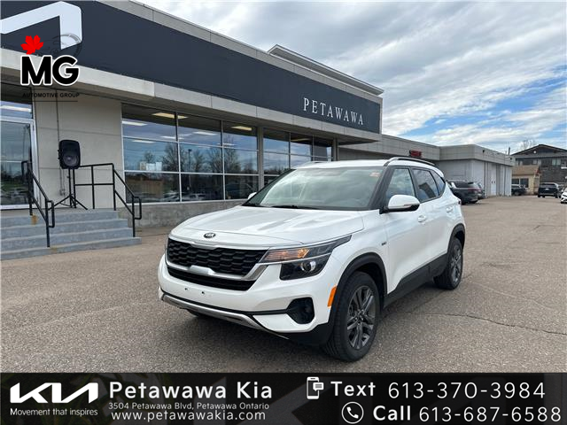 2021 Kia Seltos LX (Stk: 25140A) in Petawawa - Image 1 of 16