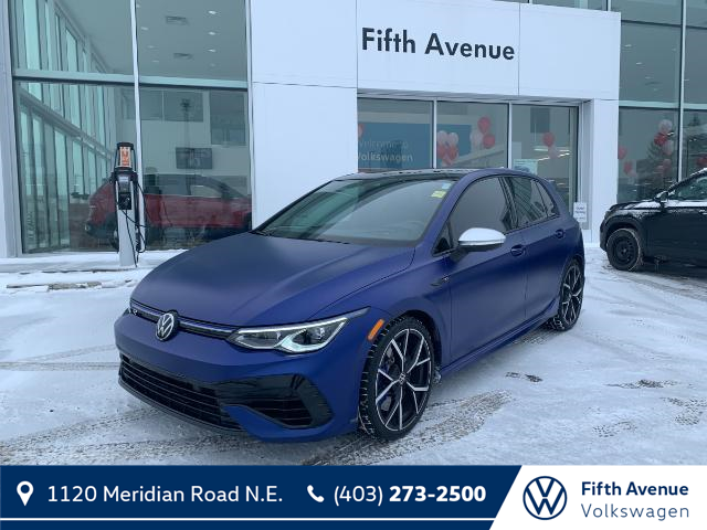 2023 Volkswagen Golf R Base (Stk: 24189A) in Calgary - Image 1 of 39