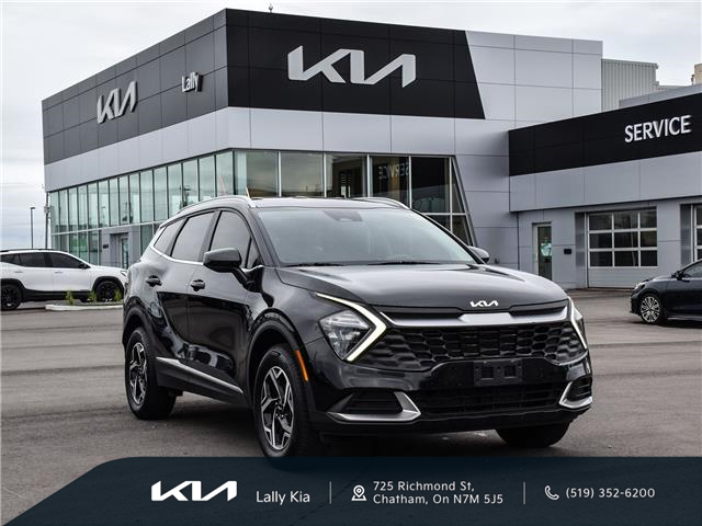 2023 Kia Sportage LX (Stk: LKSP00247A) in Chatham - Image 1 of 27