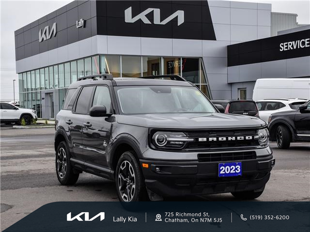 2023 Ford Bronco Sport Outer Banks (Stk: LK00356T) in Chatham - Image 1 of 28