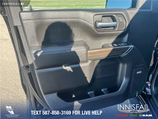 2022 Chevrolet Silverado 1500 LTD LT Trail Boss (Stk: P1037A) in Innisfail - Image 1 of 23