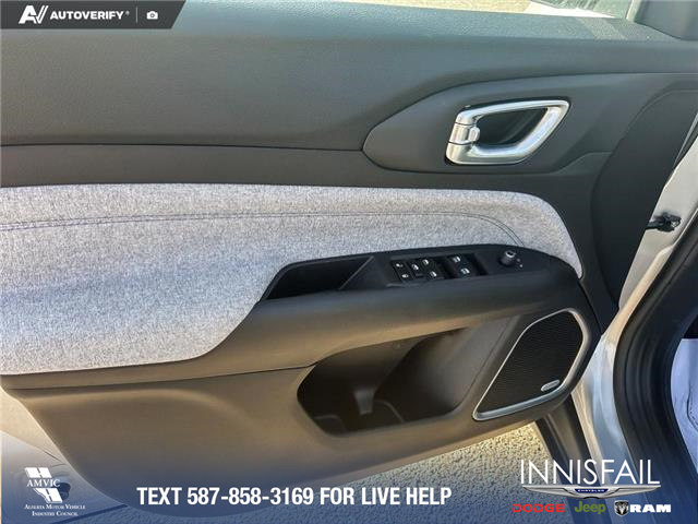 2025 Jeep Compass North (Stk: SJ042) in Innisfail - Image 7 of 27