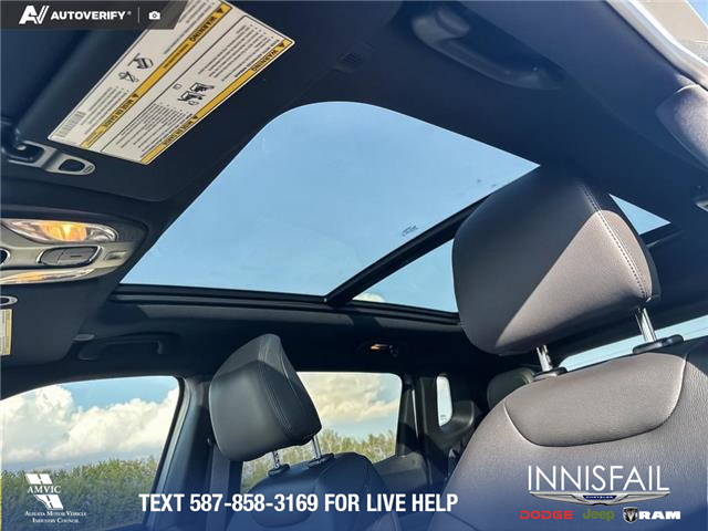 2025 Jeep Compass North (Stk: SJ042) in Innisfail - Image 14 of 27